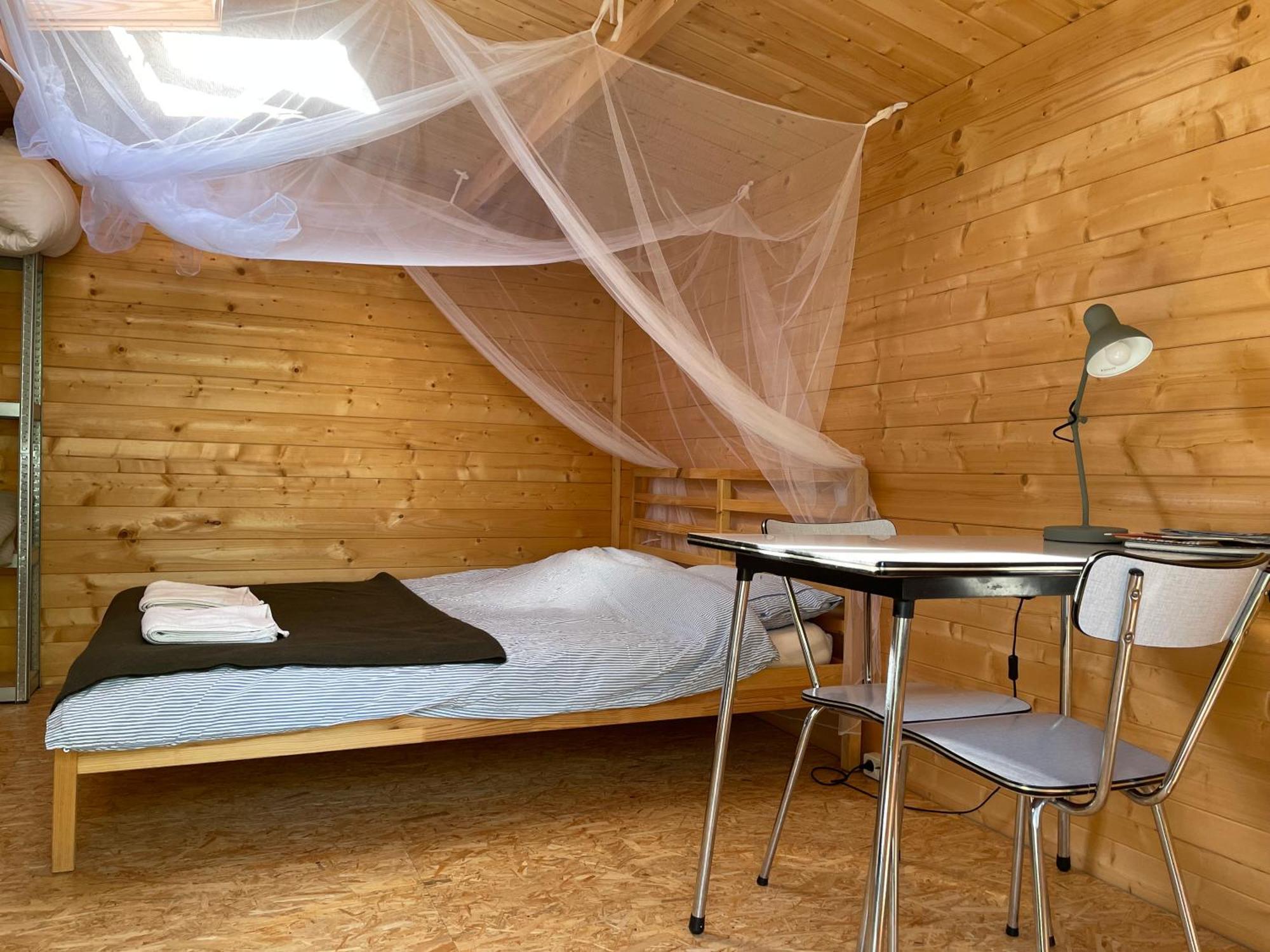 Luxe tent Viervaart Veldhuisje Mos *